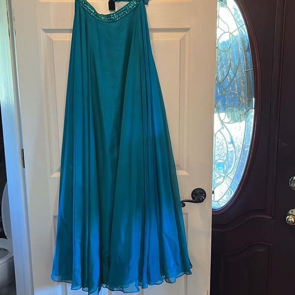 Sherri Hill long formal gown/ 2 piece - Picture 6 of 8